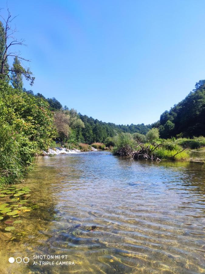 Smaragd River Near Rastoke & Plitvice Lakes Slunj Eksteriør billede