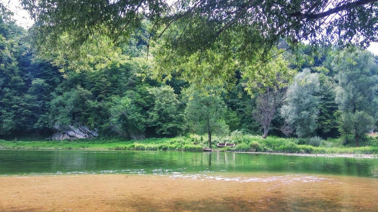 Smaragd River Near Rastoke & Plitvice Lakes Slunj Eksteriør billede