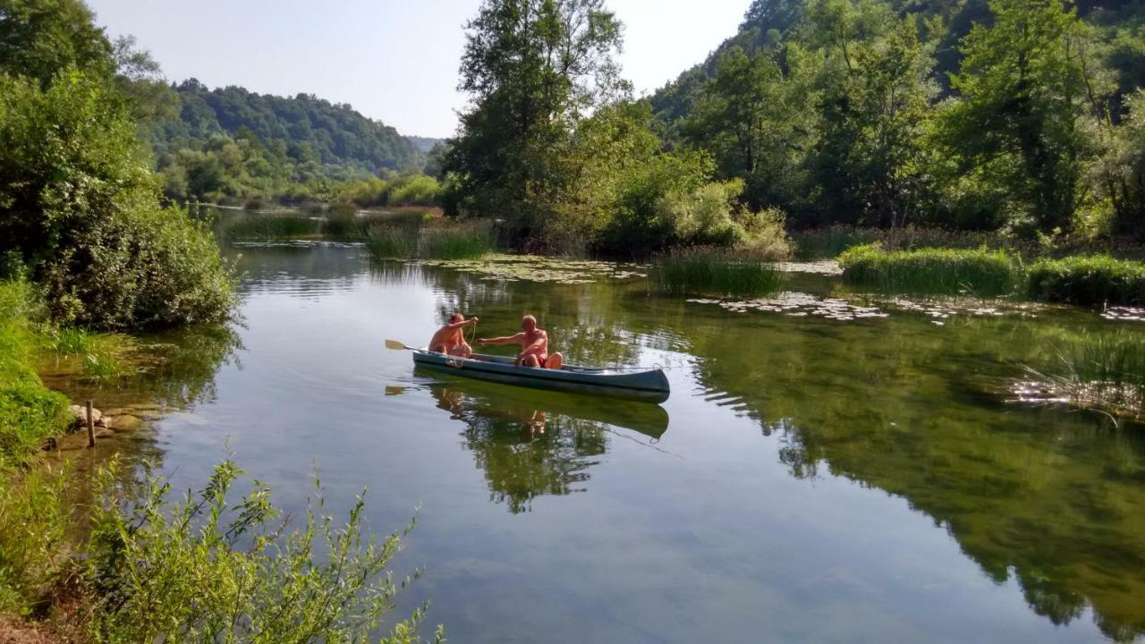 Smaragd River Near Rastoke & Plitvice Lakes Slunj Eksteriør billede